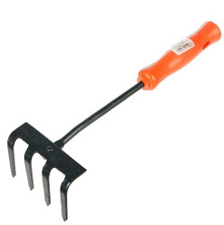 Грабли Дачник 4-ми зубые с пласт. ручкой Арти